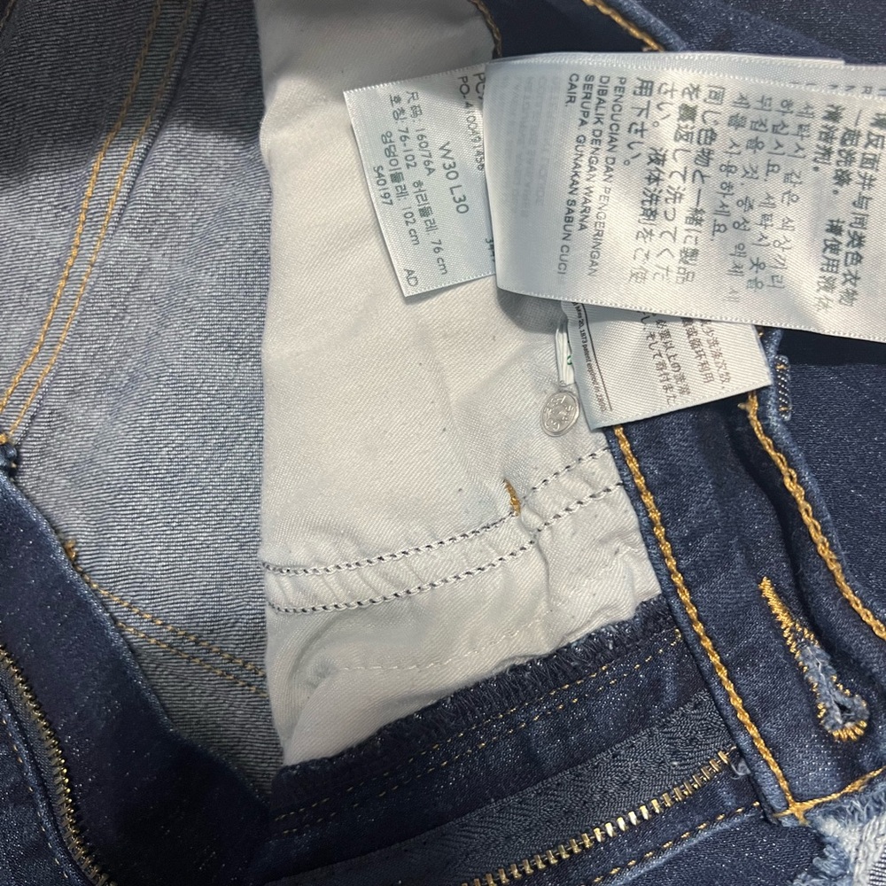 Levi's Indigo 311 Shaping Skinny Jeans Womens size 30 - Picture 4 of 5